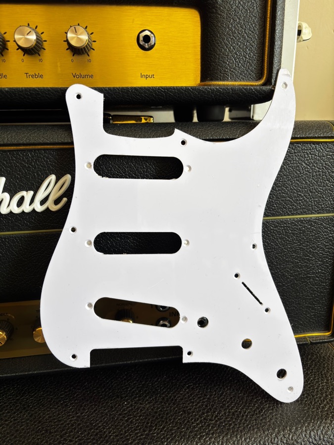 Pickguards Monocapa Strat — foto 1 de 4, A.C.M.E. Guitar Parts